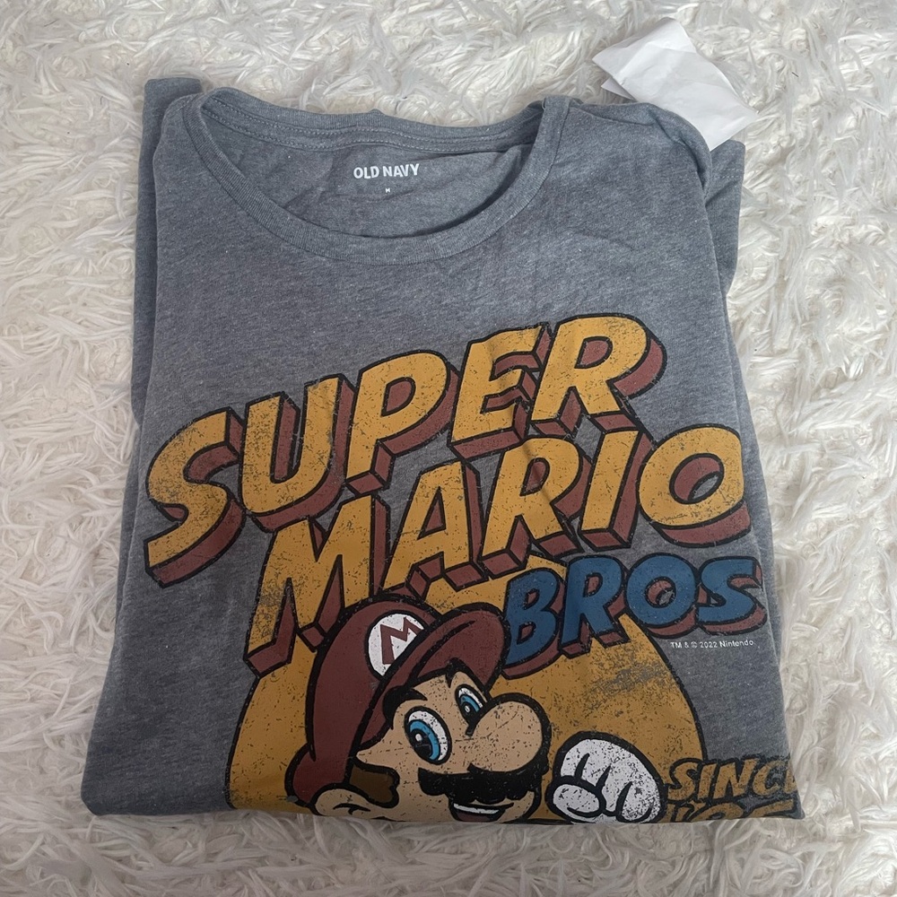 Old Navy Gray T-Shirt